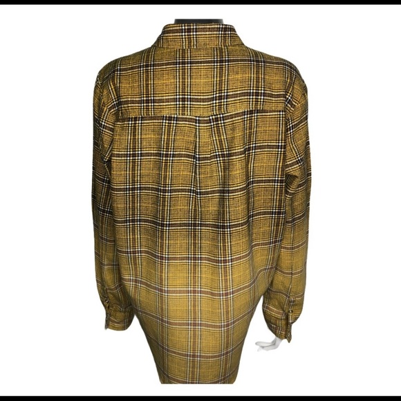 Design Lab Plaid Ombré Button Front Collar Shirt - Picture 6 of 6